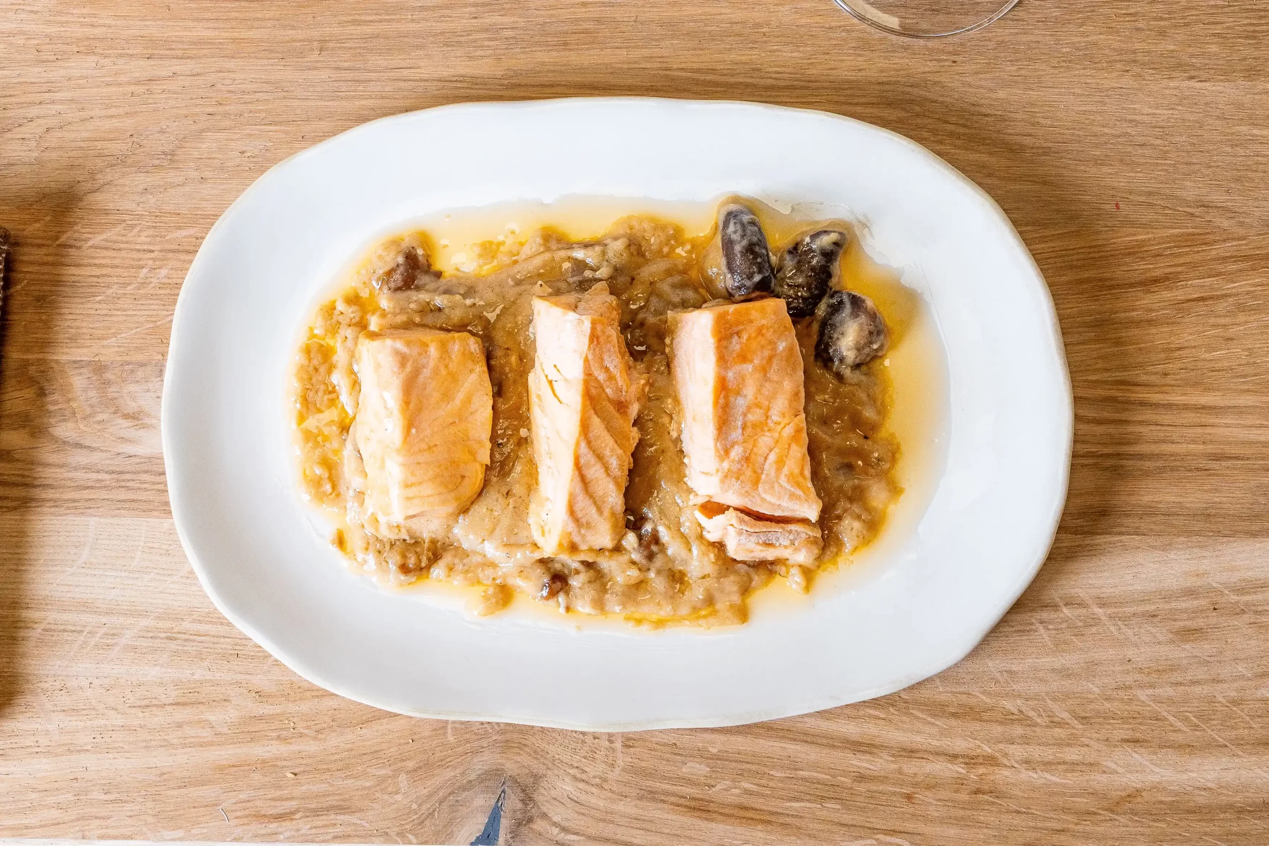 Lomo de Salmon en Salsa Boletus - Imagen 3